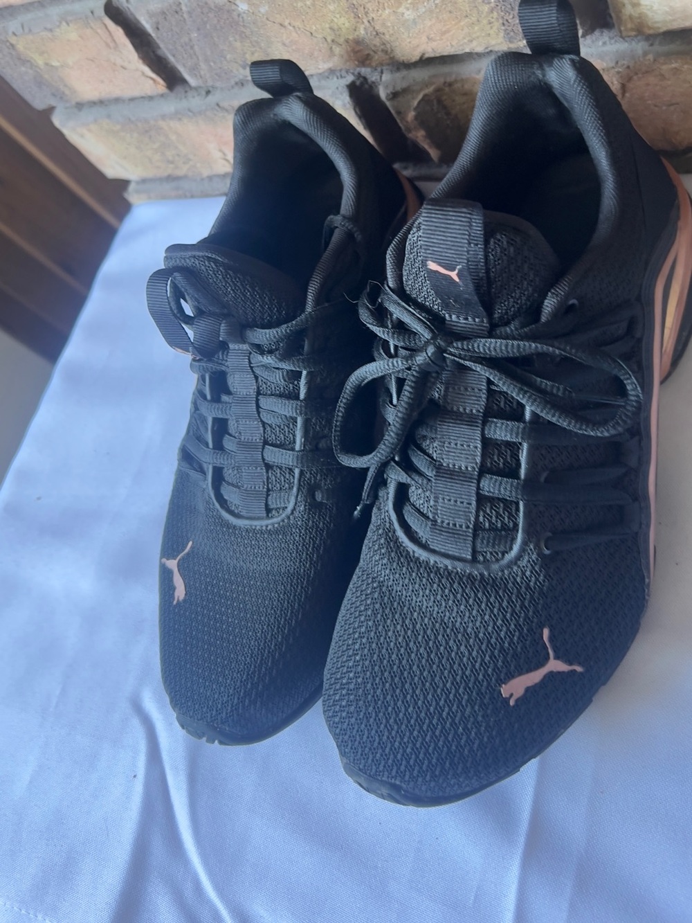 Puma Men’s Black Athletic Sneakers with Light Pink Logos